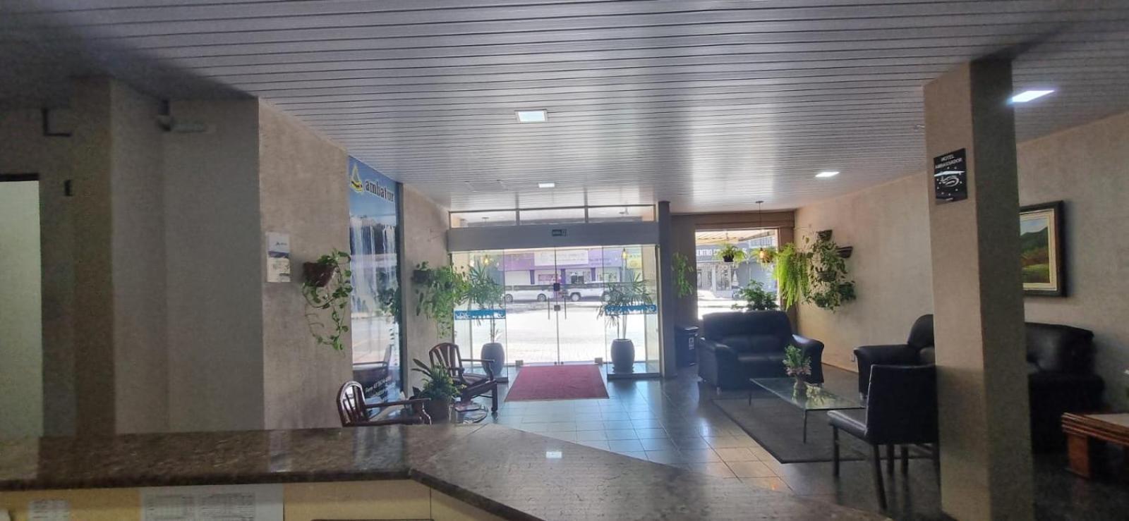 Ambassador Hotel ฟอสดูอีกวาซู ภายนอก รูปภาพ